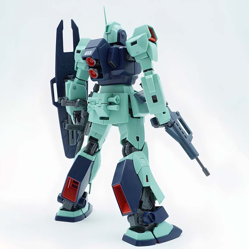 Bandai Gundam Model Kit MG 1/1 - Gundam Model Mg review and price