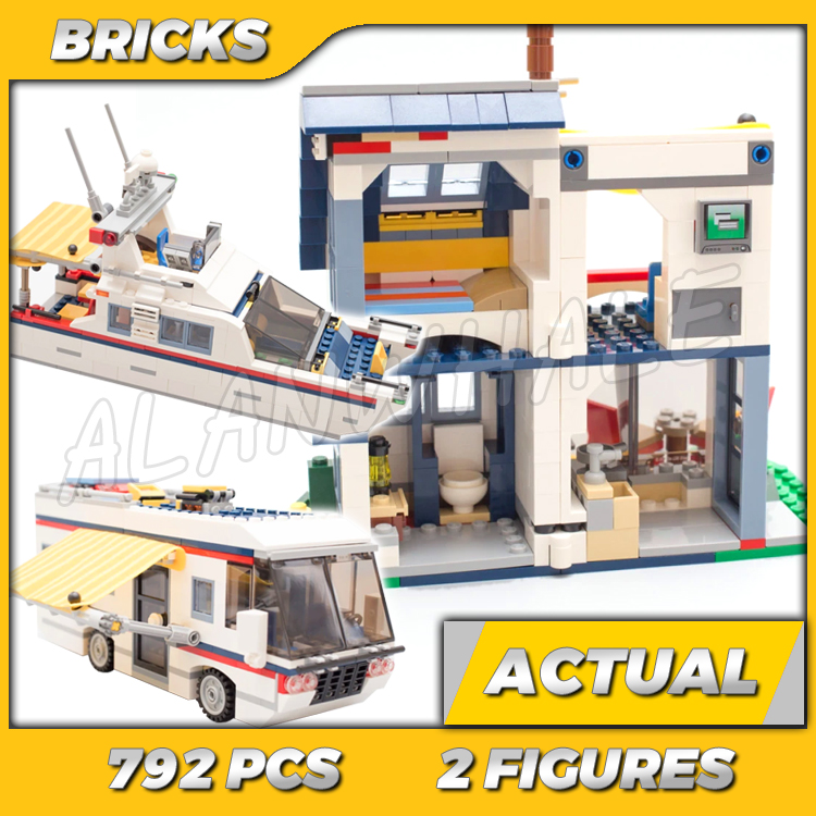 792pcs 3in1 Creative Vacation  - Model Kit Yacht review and price