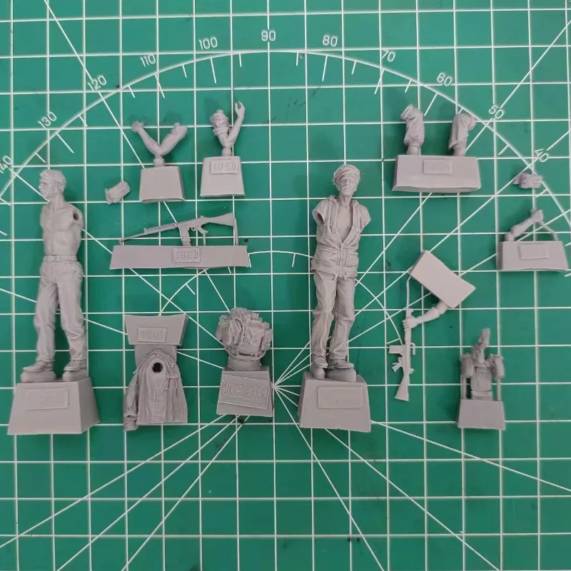 1/35 Scale Resin Figure Model  - Model Kit Knight review and price
