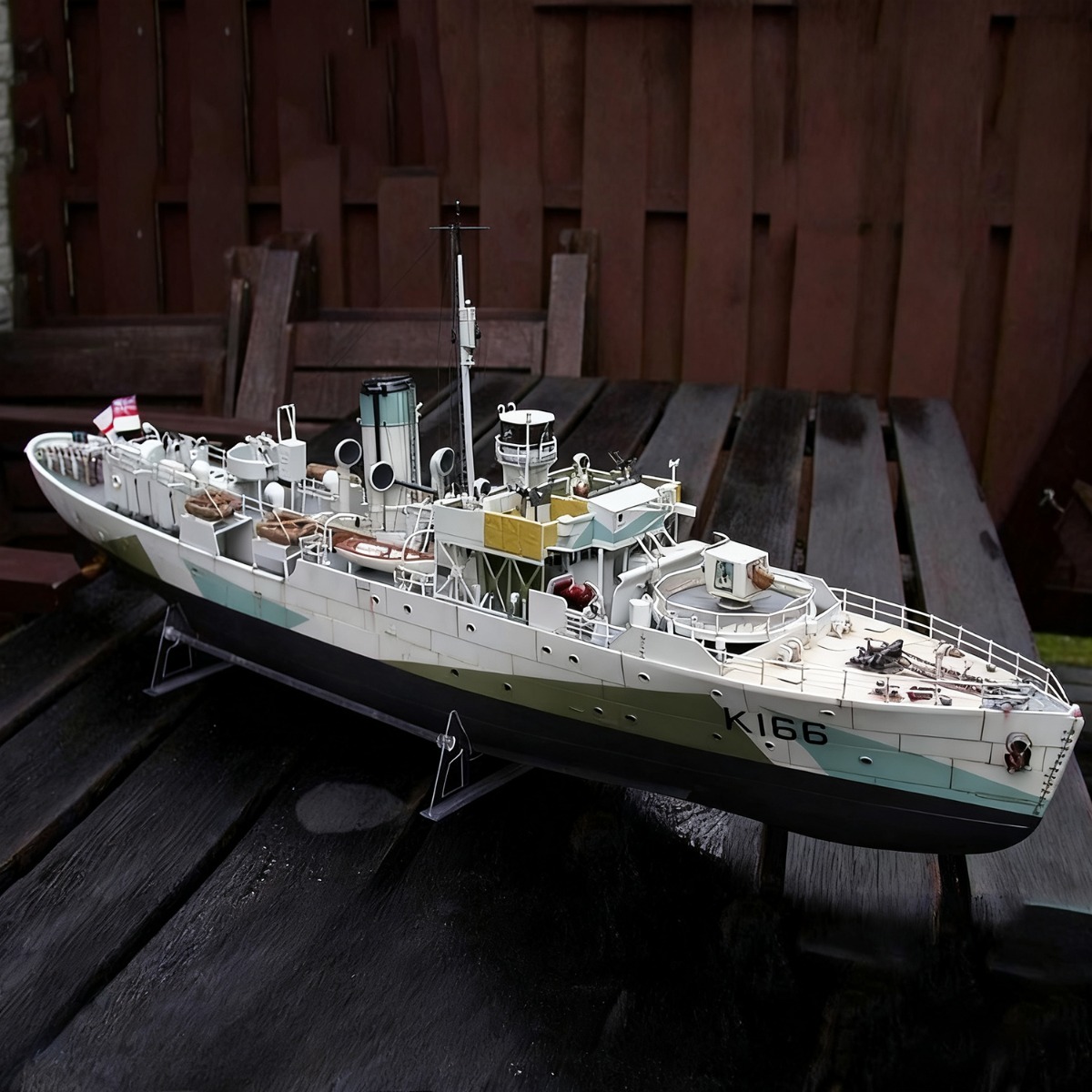 1/72 Revell Flower-class Friga - Model Kit Revell review and price